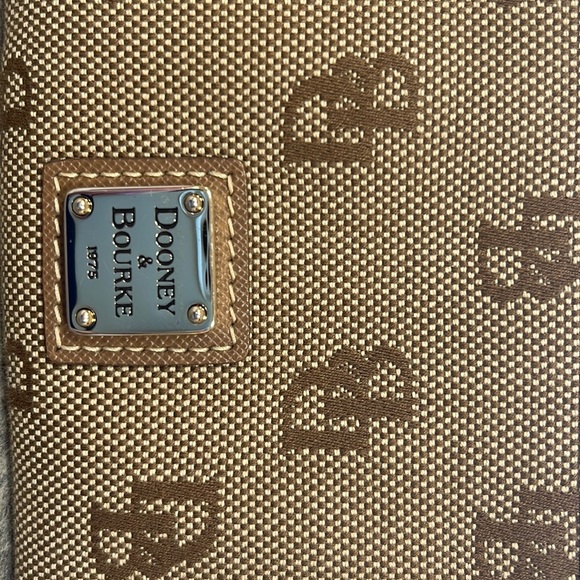 Dooney & Bourke Medium Wristlet - Picture 3 of 6